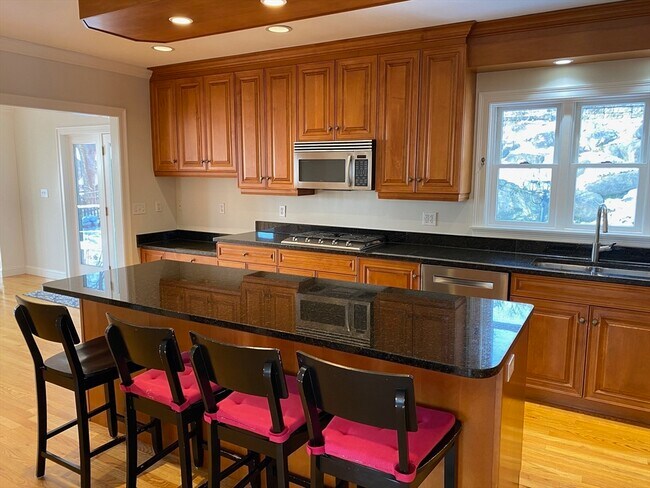 Building Photo - 11 Governors Ave