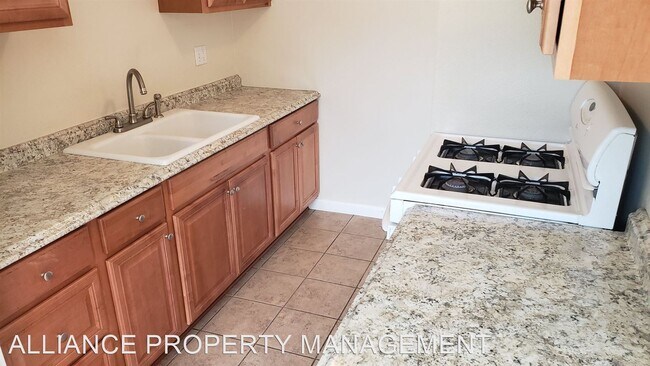 Building Photo - 2 br, 2 bath House - 701 Rockwell Place