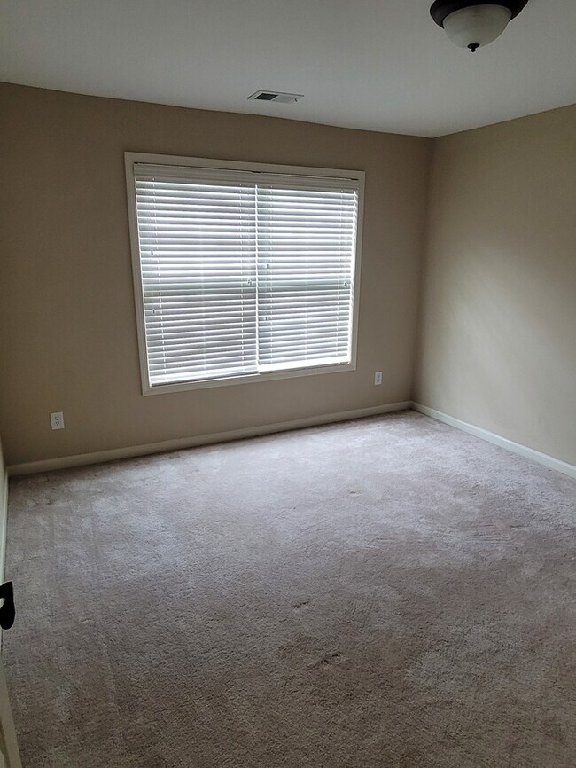 Foto del edificio - Home For Rent