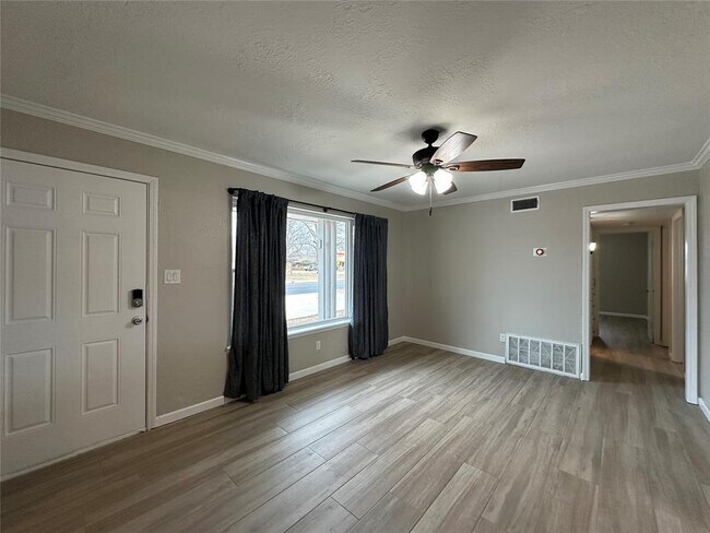 Foto del edificio - 1626 W Boyd St