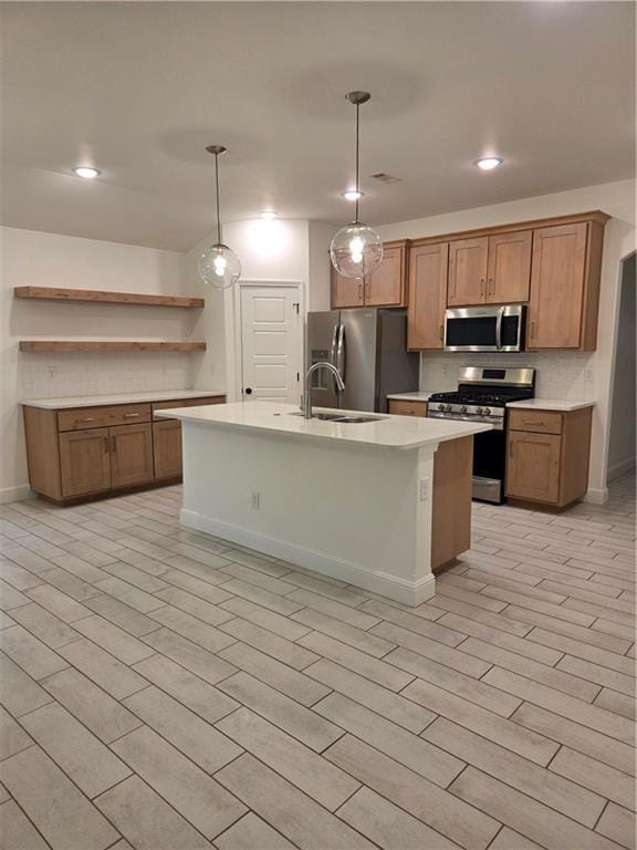 Building Photo - 813 S Sparrow St