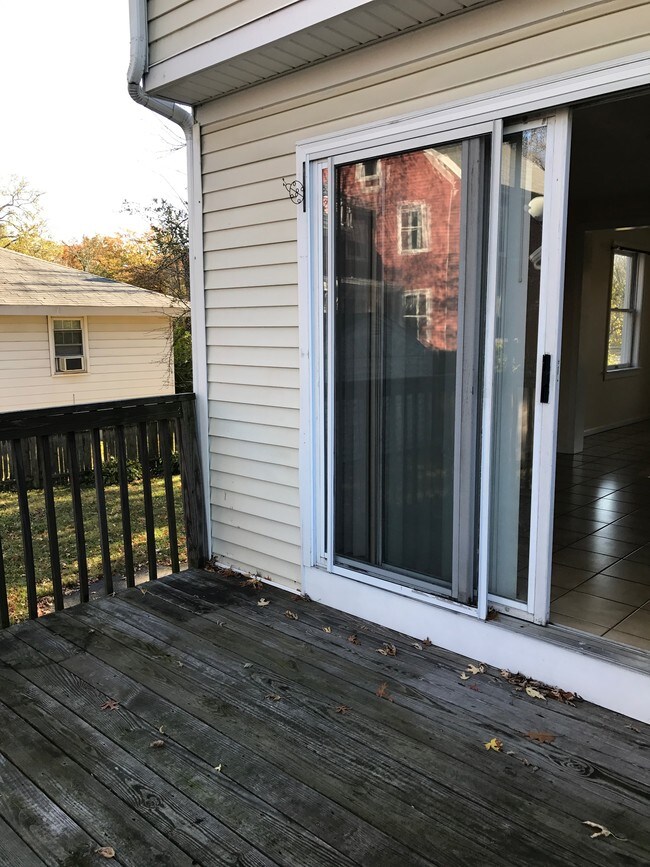 porch - 21 Mystic River Rd