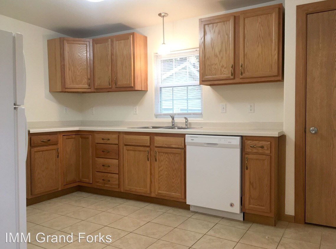 Foto principal - 414-414B 3rd Ave S