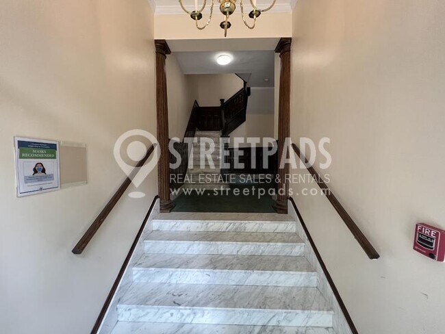 Foto del edificio - 1 bedroom in Brookline MA 02446