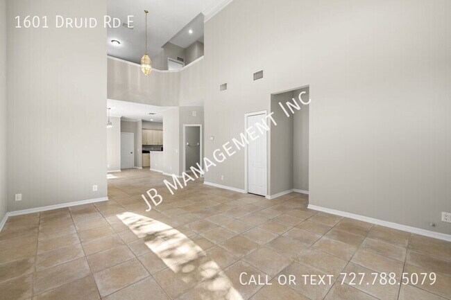 Building Photo - 1601 Druid Rd