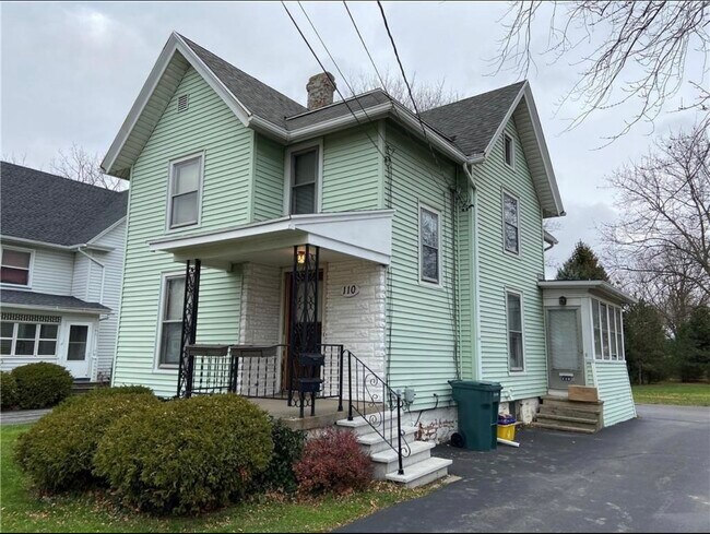 Foto del edificio - 110 Lake Ave