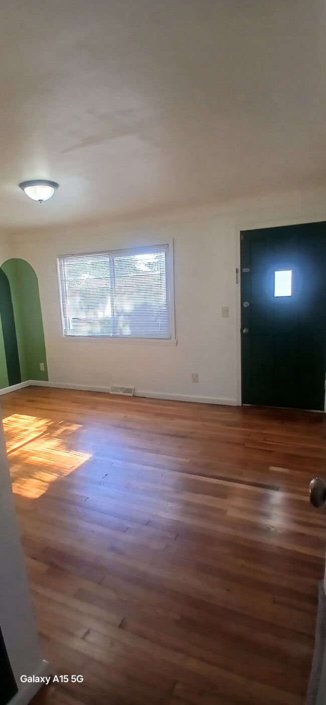 Foto del edificio - 14450 Borgman St