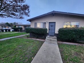 Building Photo - 1911 Celeste Ct