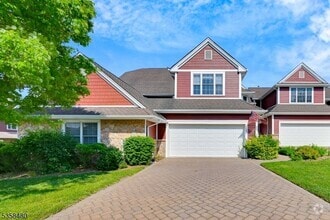 Building Photo - 22 Turnberry Ln