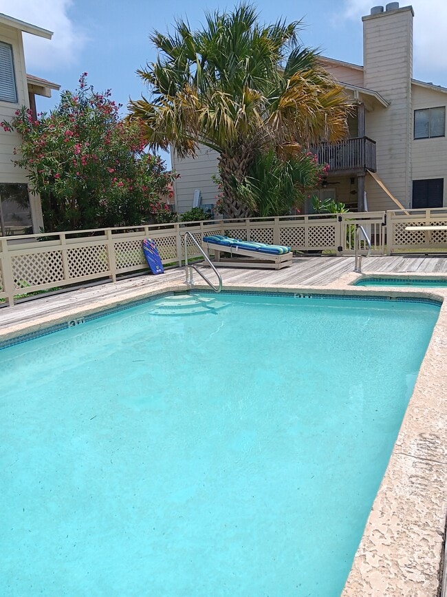 Pool - 15421 Seamount Cay Ct