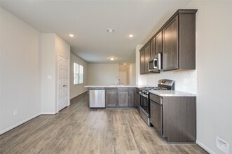 Building Photo - 8403 Baywatch Cir