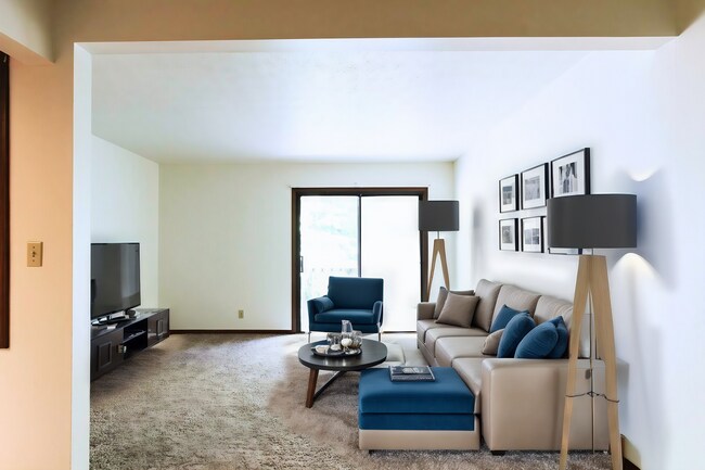 Foto del edificio - Welcome Home to Lagrange Living