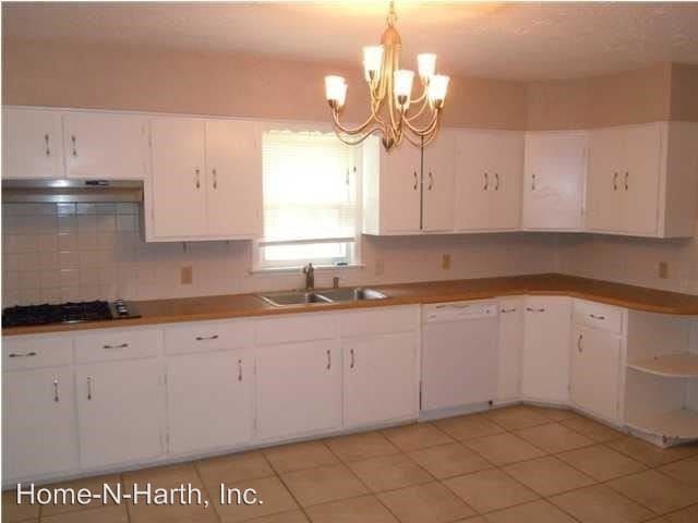 Building Photo - 1639 N Prairie Creek Rd