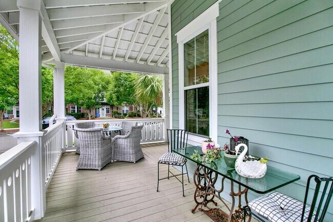 Building Photo - 1347 Appling Drive