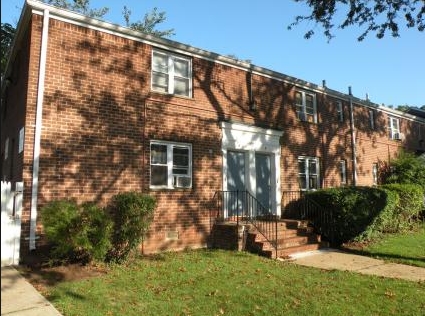 Outside - First Property Mngmt-South Elmora Apartments