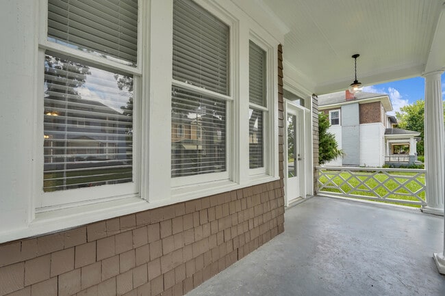 Side Front Porch - 537 E 40th St