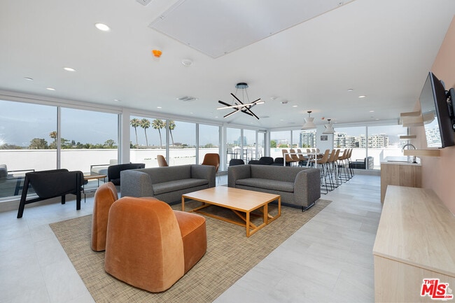 Foto del edificio - 2600 S Sepulveda Blvd