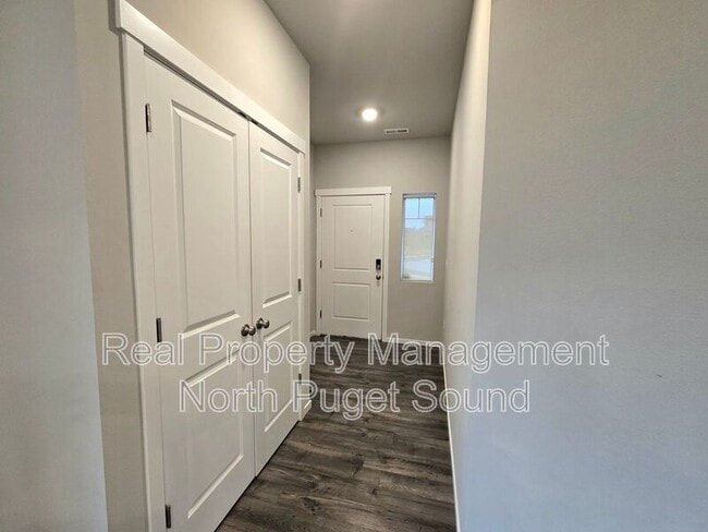 Building Photo - 28215 64th Ct NW