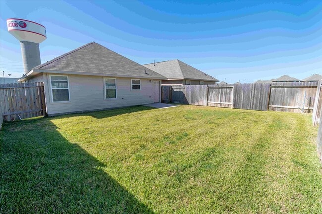 Foto del edificio - 5438 Long Arbor Ln