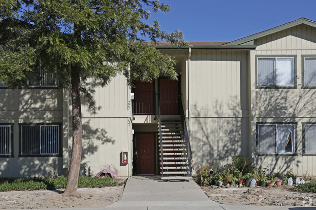 Foto del edificio - San Joaquin Family Apartments