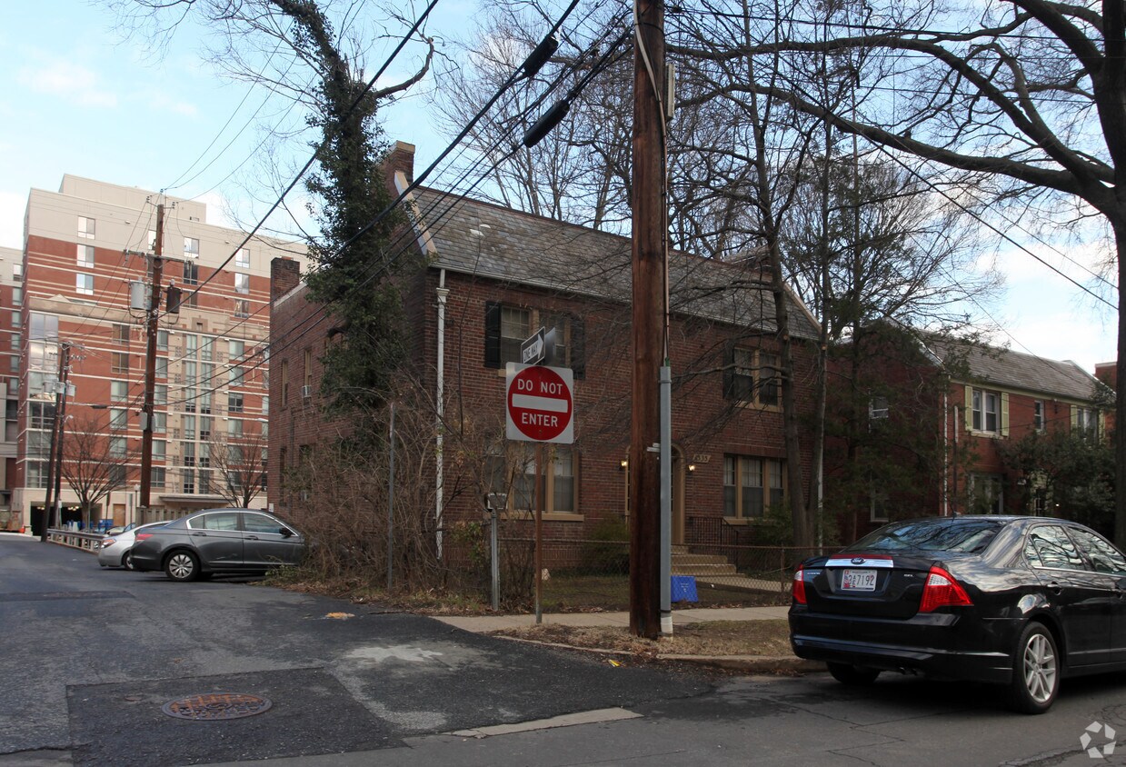 Foto del edificio - 4535 Avondale St