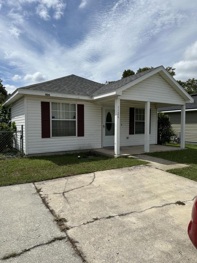 Building Photo - 4 bedroom in Jacksonville FL 32209