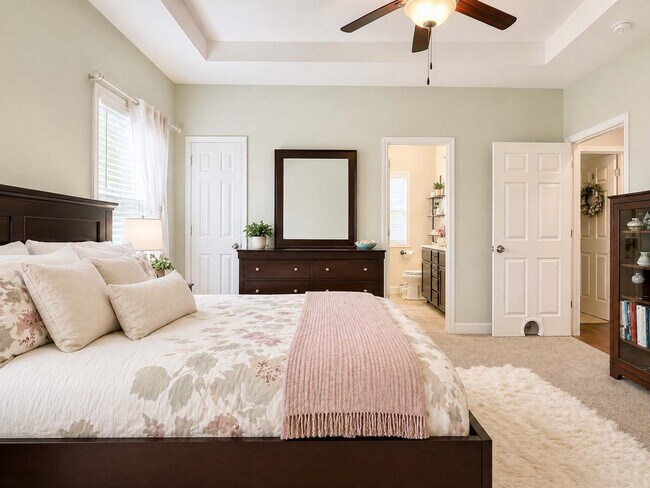 Foto del edificio - 7355 Hightower Cir