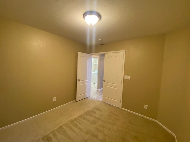 Foto del edificio - 3408 Conterra Park Ave