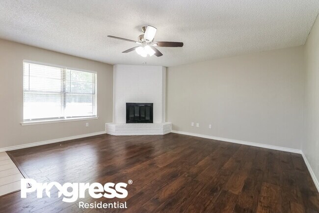 Foto del edificio - 7553 Folkstone Dr