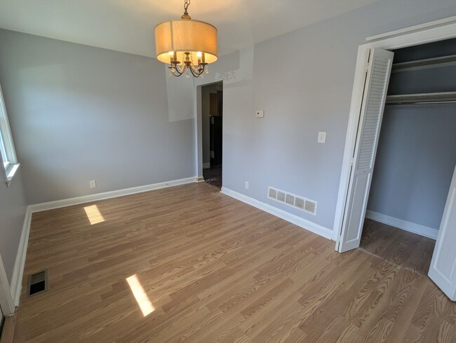 Building Photo - 301 W Bel Air Ave
