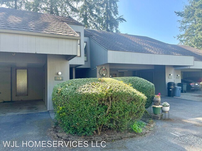 Building Photo - 2 br, 1.5 bath House - 6421 139th Place NE...