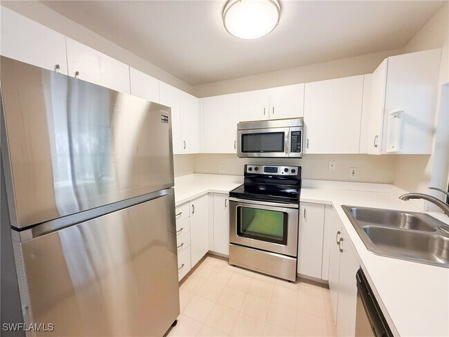 Foto del edificio - 4661 5th Ave SW