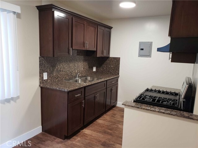 Building Photo - 1307 Rolland Curtis Pl