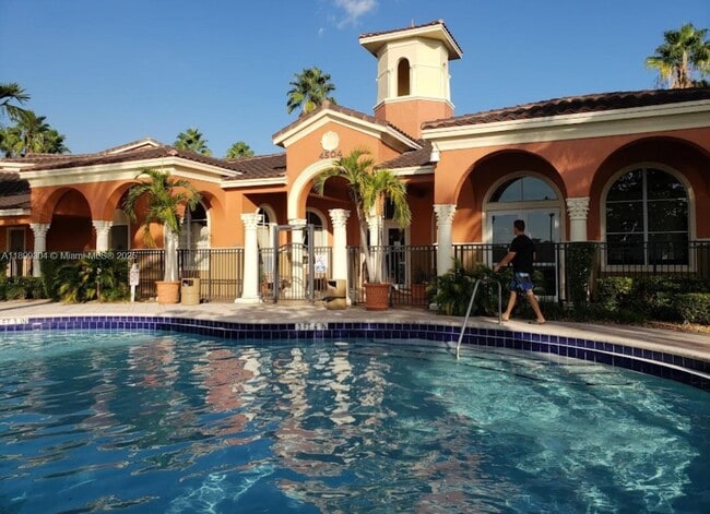 Foto del edificio - 4404 SW 160th Ave