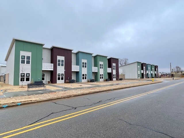 Foto del edificio - 3414 Glen Rd