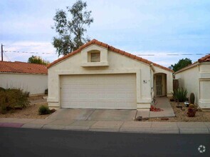 Building Photo - 2314 E Evans Dr