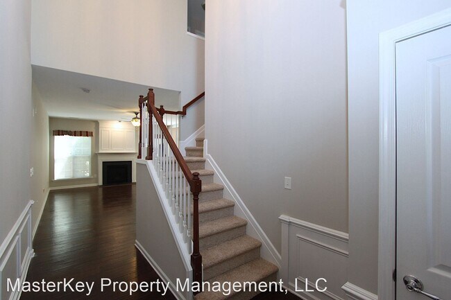 Building Photo - 3 br, 2.5 bath House - 2013 Corwith Dr