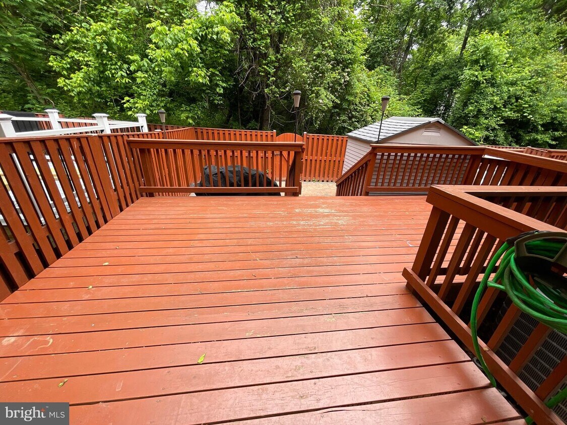 Foto principal - 19237 Cross Ridge Dr