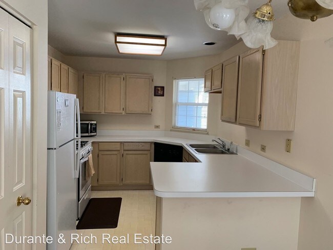 Building Photo - 2 br, 2 bath House - 815 Spring Creek Ct