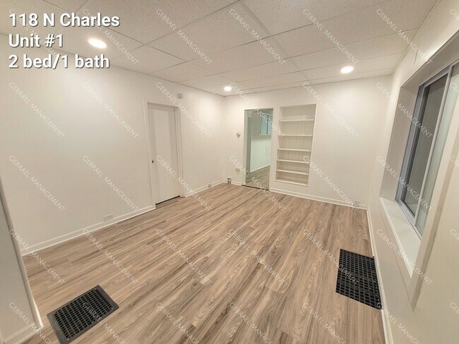 Foto del edificio - 118 N Charles St