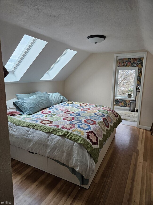 Foto del edificio - 3 br, 1.5 bath House - 611 West 32nd Street