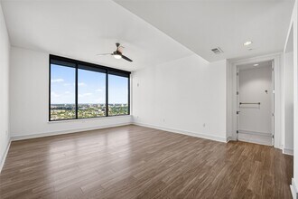 Building Photo - 2651 Kipling St