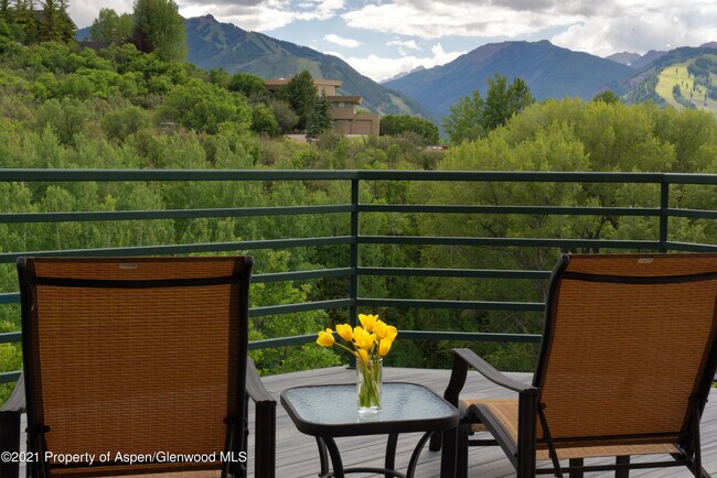 Foto del edificio - 240 Draw Dr