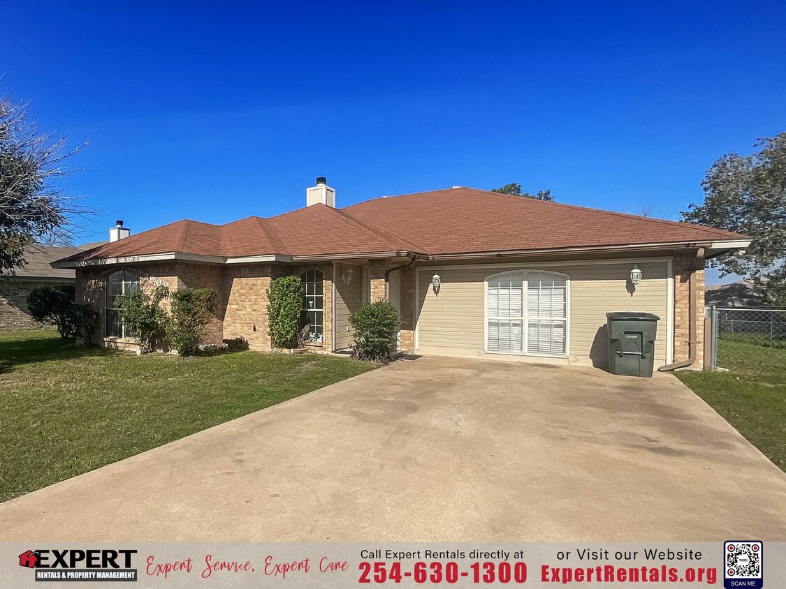 Foto principal - Light-Filled, Open-Concept Home in Killeen!