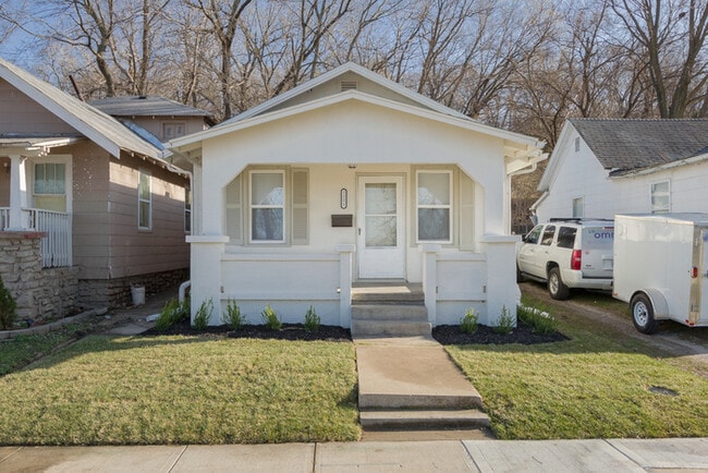 Building Photo - Nice House close to KU Medical Center in K...