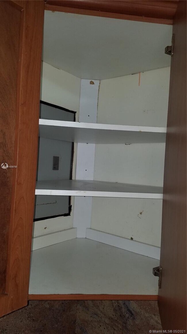 Foto del edificio - 3210 NW 12th Ave