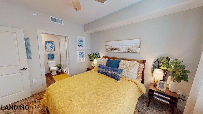 Building Photo - 2220 W First St