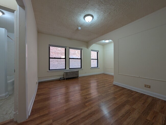 Foto del edificio - 5417 N Kenmore Ave