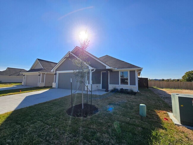 Foto del edificio - New Build! 3 Bedroom 2 Bath home in Navasota