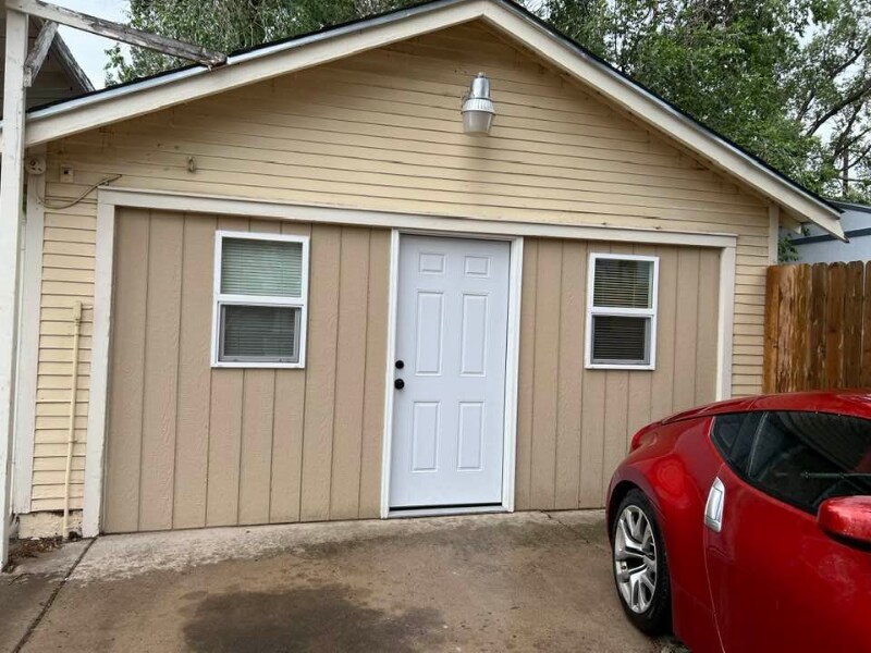 705 S Prospect St Unit Cabin, Colorado Springs, CO 80903 Room for